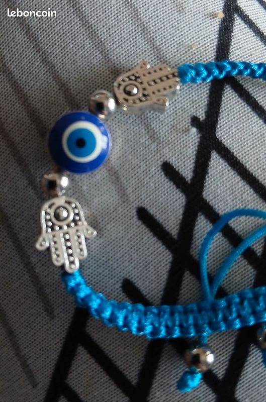 Un Bracelet Porte- Bonheur (image 2)
