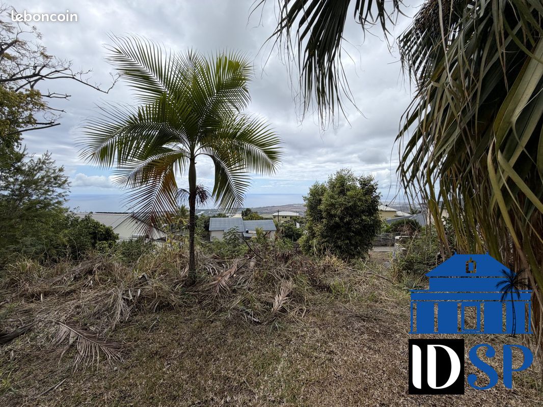 Terrain 557 m² · à Saint-Paul · 557 m² · 162 000 €