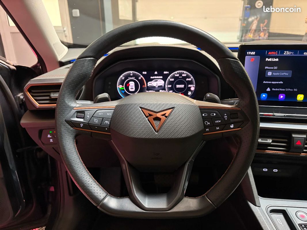 CUPRA FORMENTOR 1.4 e-HYBRID 204 ch DSG6 V / Caméra 360 / Volant chauffant (image 18)
