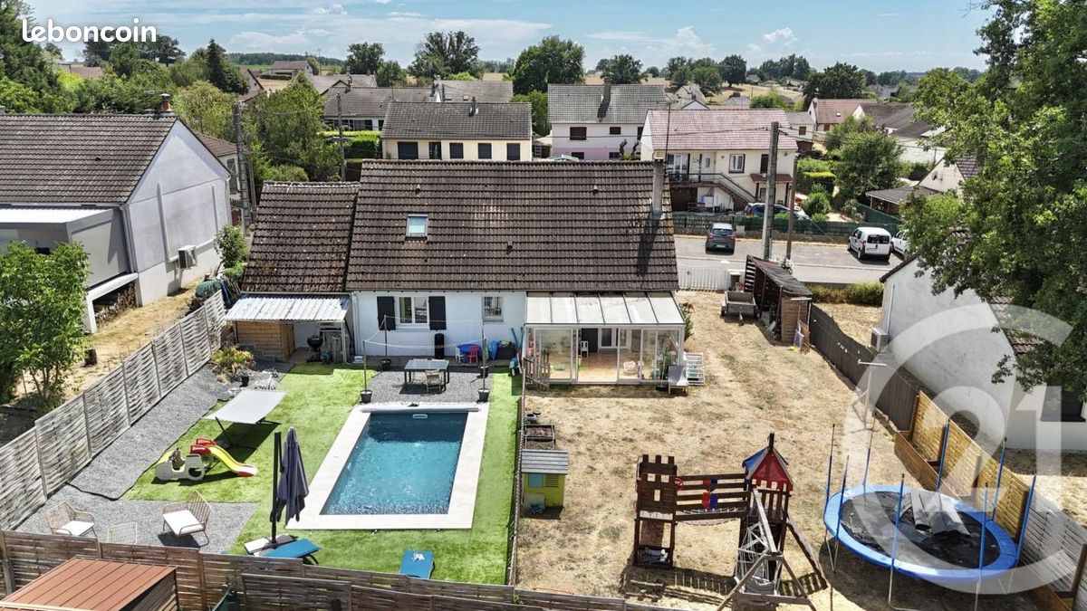 Maison 5 pièces 119 m² · à Gennetines · 119 m² · 251 450 €