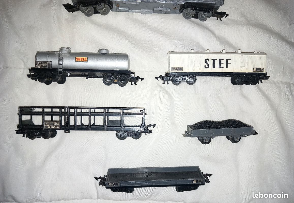 Lot de wagons voyageurs et marchandise "Jouef" vintage (image 5)