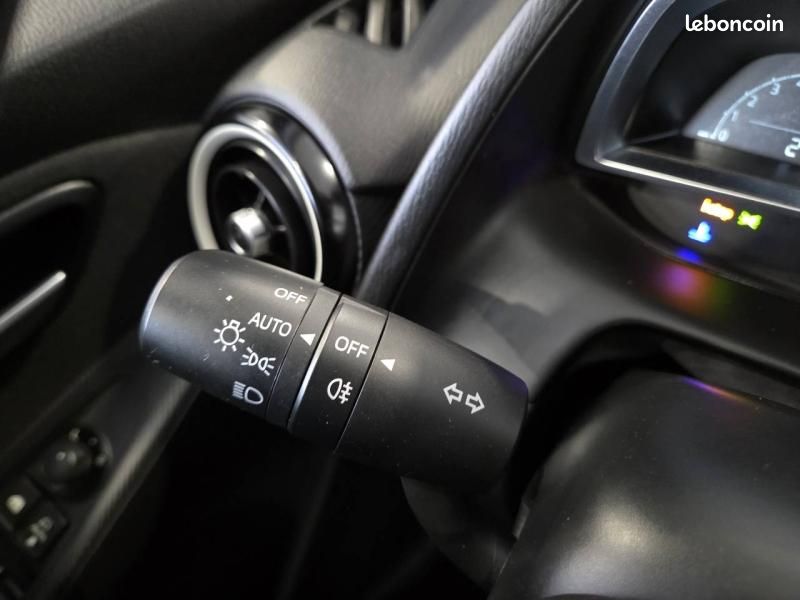 Mazda Mazda 2 1.5 e-SKYACTIV G M Hybrid 90ch Exclusive-Line 2023 (image 19)