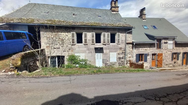 Propriété 70 m² Albepierre-Bredons