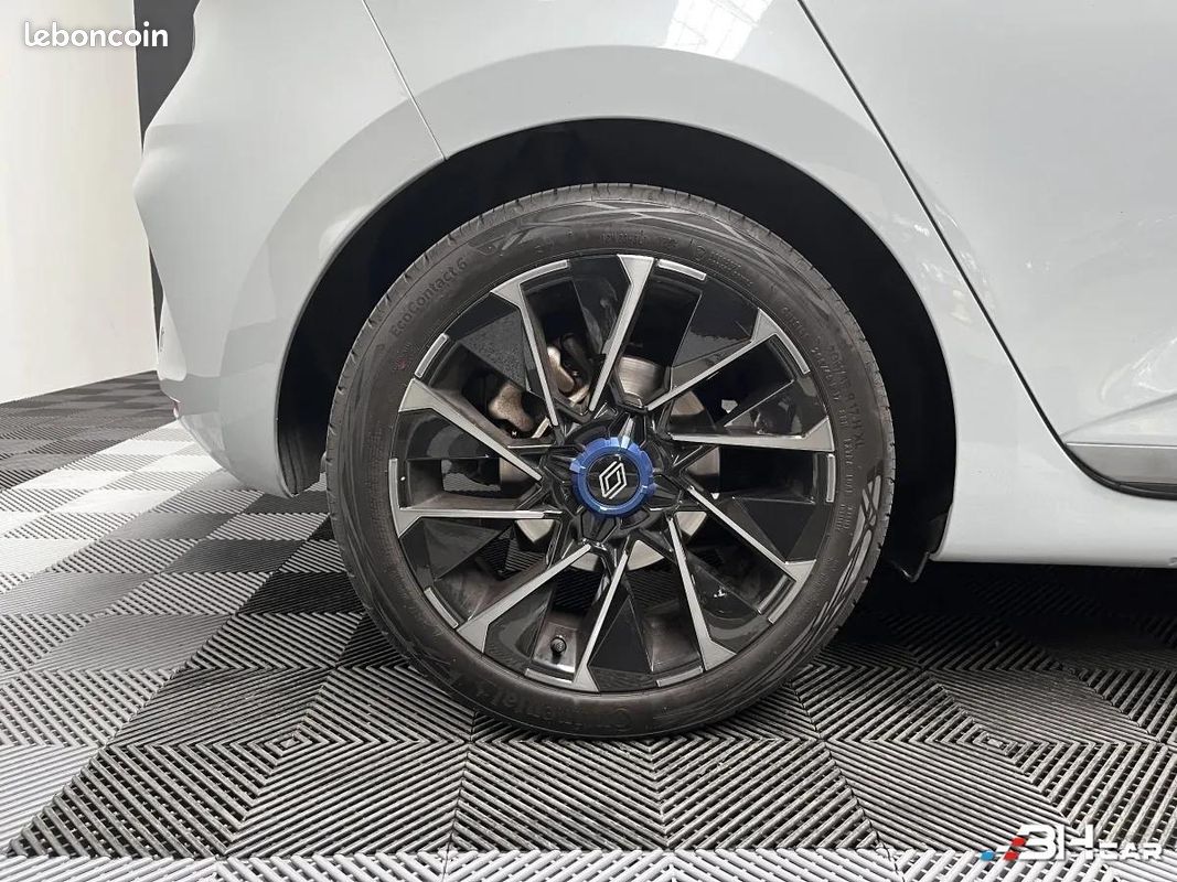 Renault Clio 1.6 E-Tech 145ch Full Hybrid Esprit Alpine (image 23)