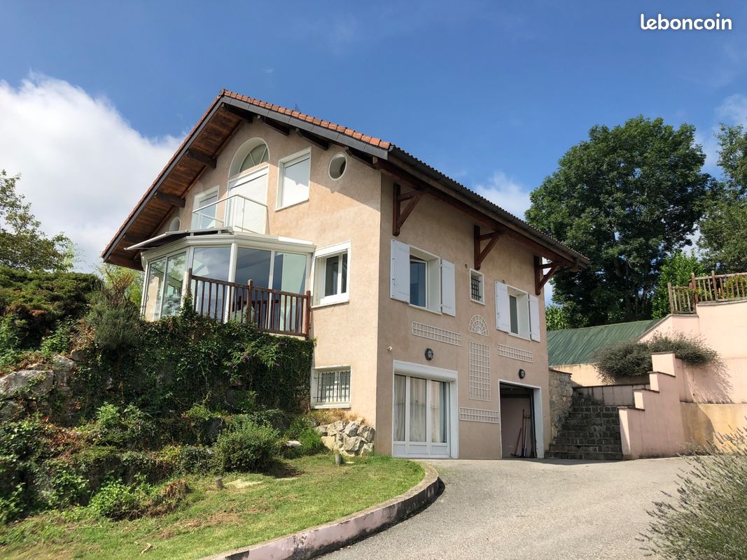 Maison 6 pièces 145 m² · à Frangy · 145 m² · 2 500 €/mois