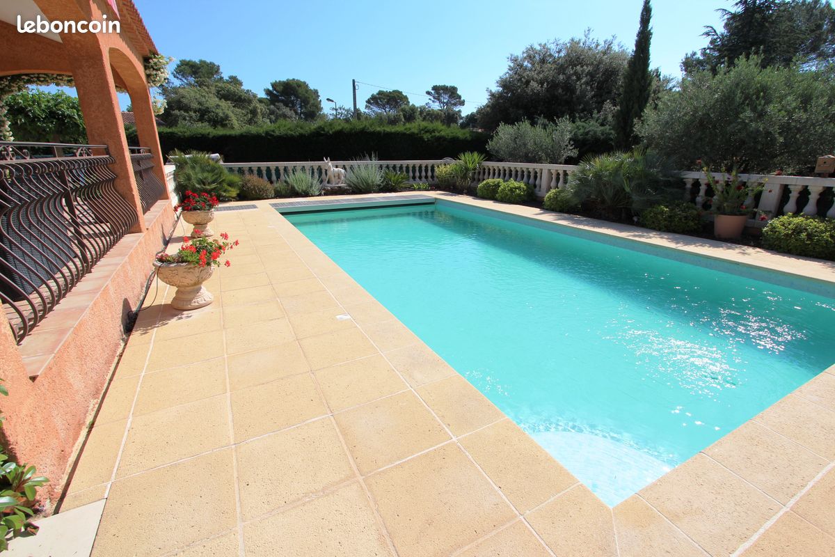 Maison 6 pièces 155 m² · à Trans-en-Provence · 155 m² · 585 000 €
