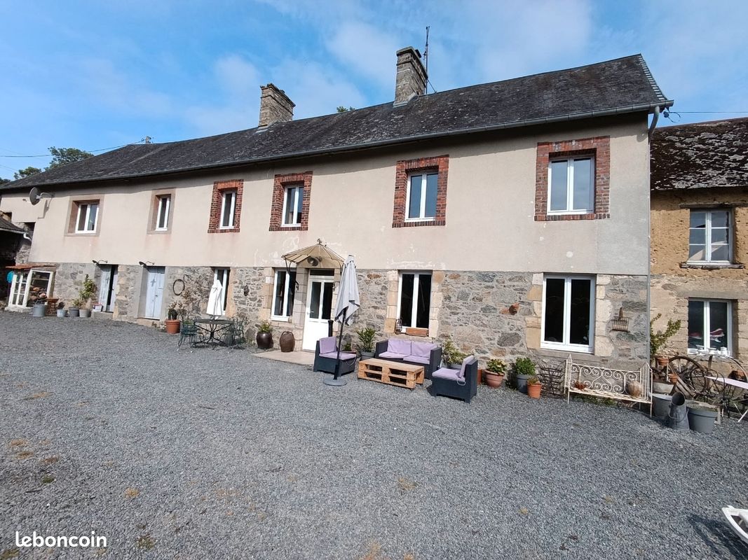 Maison 6 pièces 156 m² · à Saint-Sauveur-Villages · 156 m² · 190 000 €