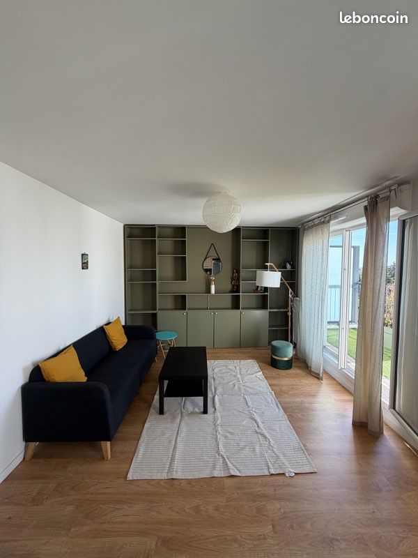 Appartement 2 pièces 49 m² · à Romainville · 49 m² · 1 350 €