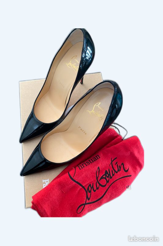 Chaussures Louboutin Noires Taille 37 - État Neuf - Talons Hauts En Cuir