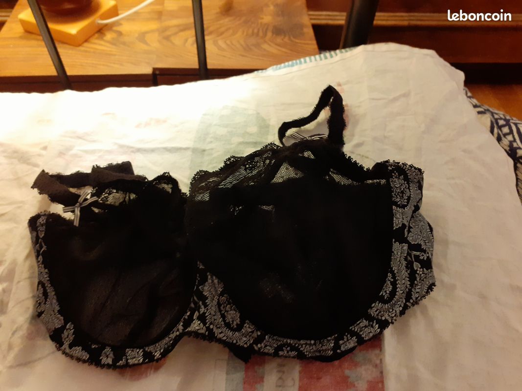 Passionata ensemble neuf fond noir motifs blancs (image 1)