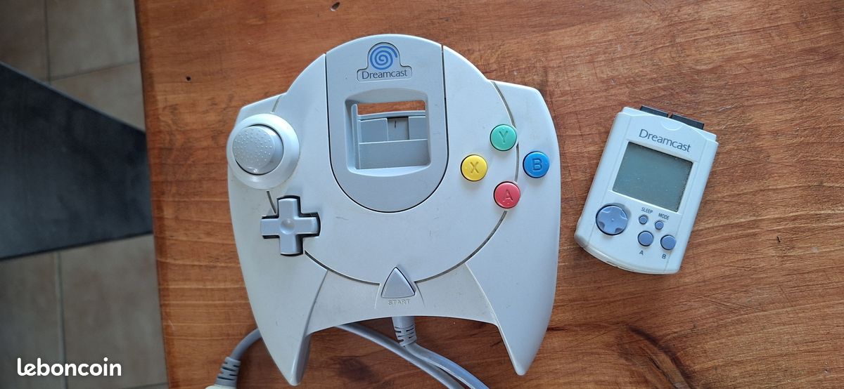 Sega Dreamcast - VMU - Visual Memory Unit / Carte mémoire HKT-7000 4974365103088