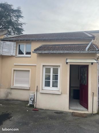 Location petite maison avec place de parking