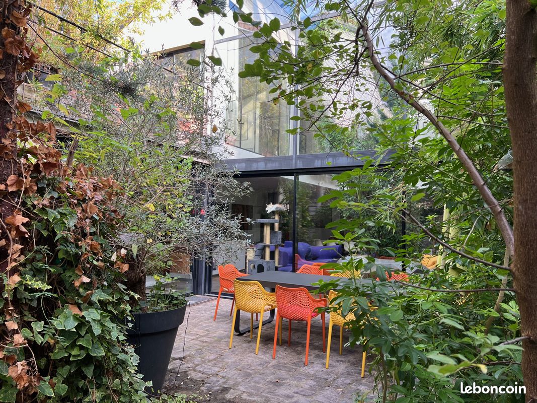 5 pièces 215 m² · à Montreuil · 215 m² · 1 700 000 €