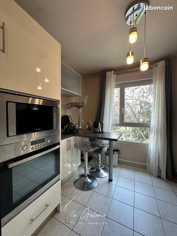 Appartement 2 pièces 54 m² · à Grenoble · 54 m² · 100 000 €