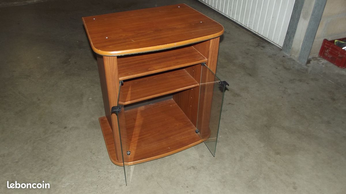 Meuble pour television 2 PORTE (image 1)