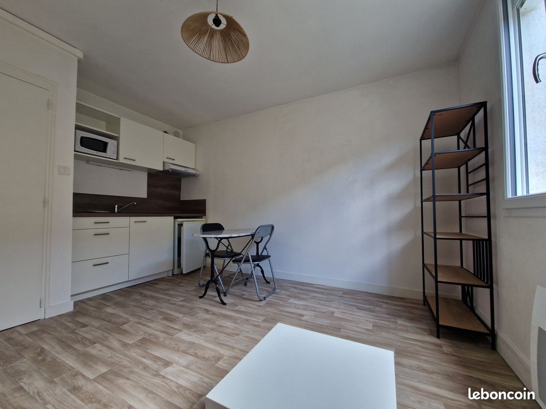 Appartement 2 pièces 28 m² · à Bressuire · 28 m² · 404 €