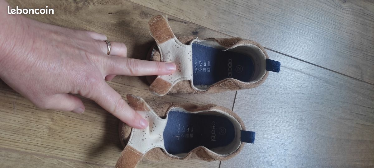 Chaussons premiers pas camel/beige taille 22 (image 2)