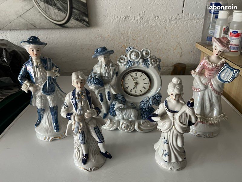 Ensemble 5 statuettes décoration (image 1)
