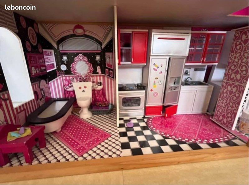Maison de poupée + accessoires compris (image 4)