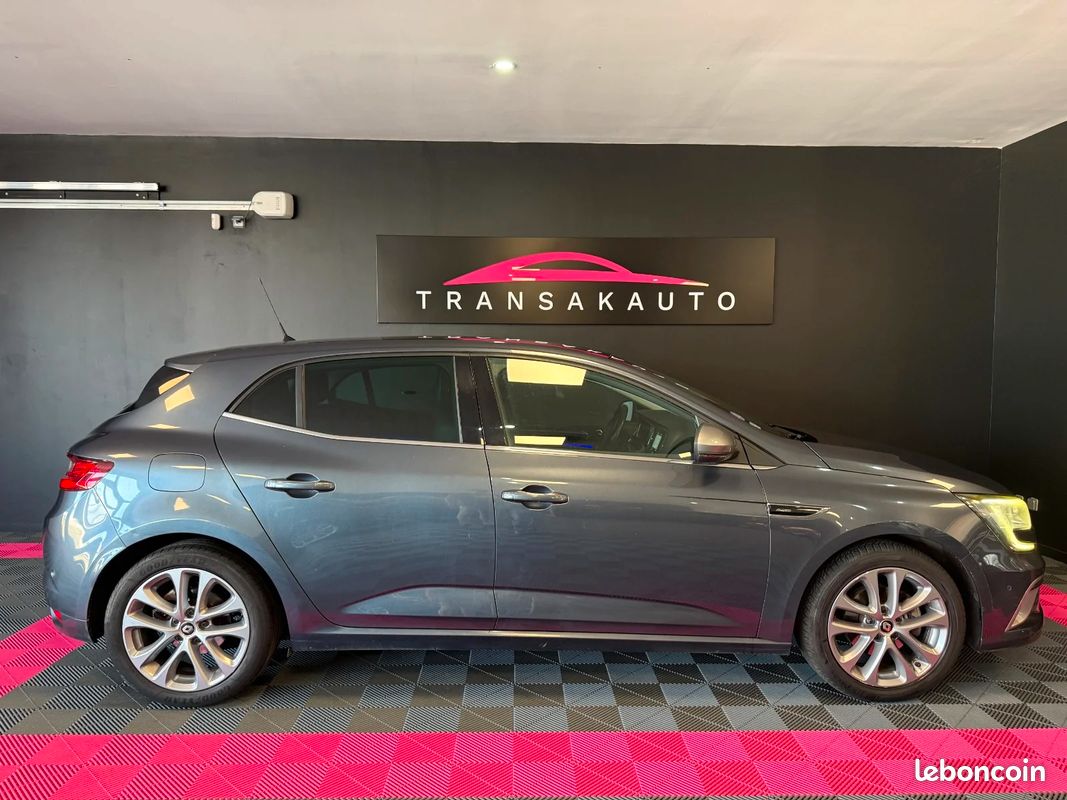 RENAULT MEGANE 4 1.2 TCE 130ch GT-LINE / Bose / Suivi D'entretien Complet (image 4)