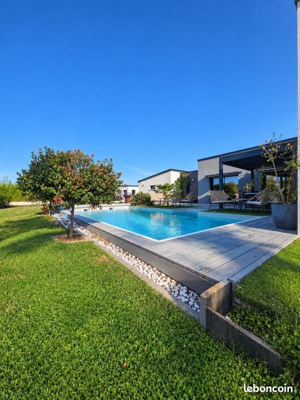 Maison 6 pièces 160 m² · à Boulleret · 160 m² · 499 000 €