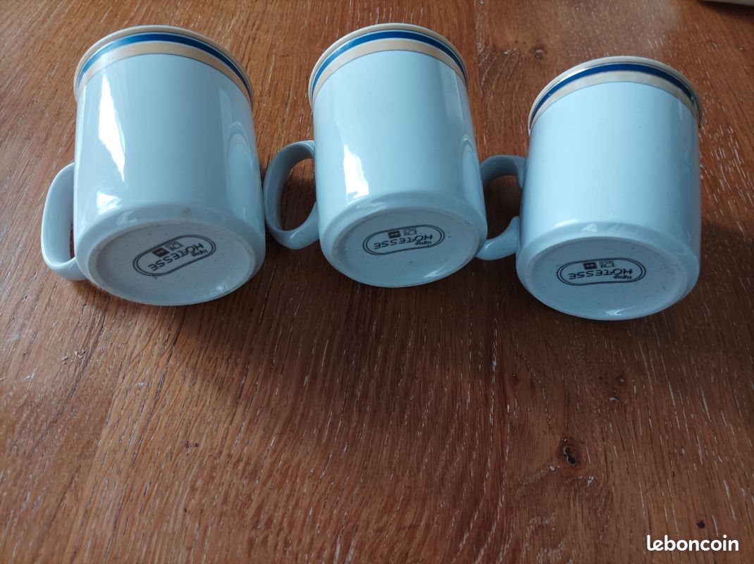 3 mugs (image 5)