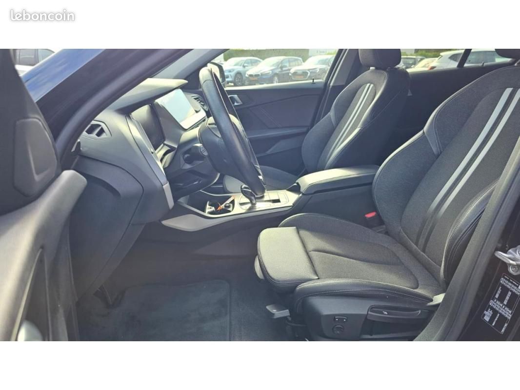 BMW Série 1 Advantage 116dA +Digital cockpit pro + Vitre AR teinte + Radar AV et + Regulateur + Ja16 (image 14)