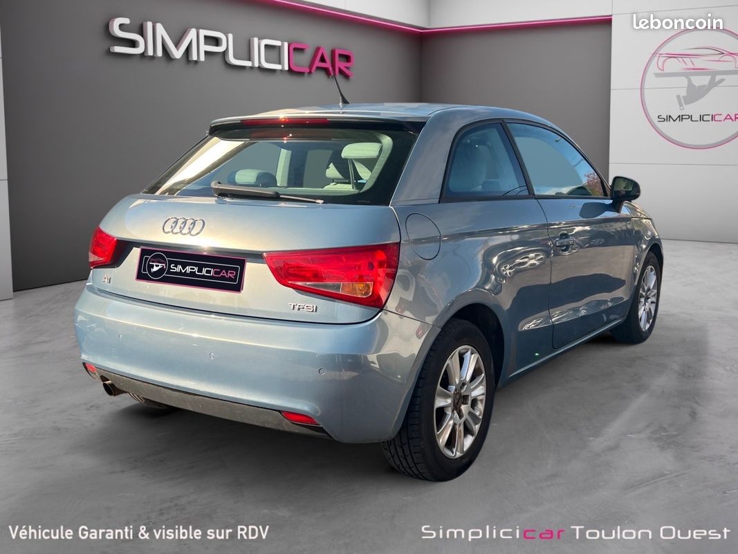 AUDI A1 A1 1.2 TFSI 86 Ambition ENTRETIEN COMPLET GARANTIE 12 MOIS (image 5)