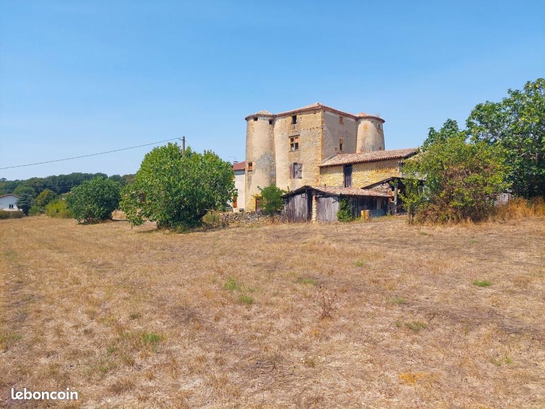 Maison 7 pièces 240 m² · à Boussens · 240 m² · 285 000 €