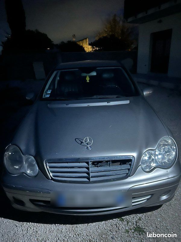 Mercedes Benz class C Négociable (image 2)