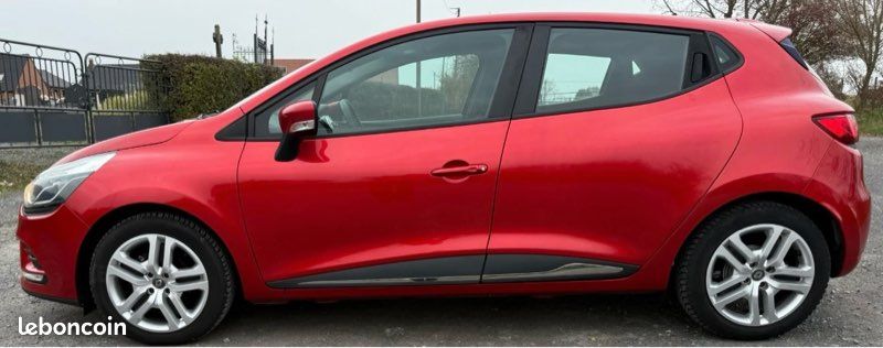 Clio IV (image 7)
