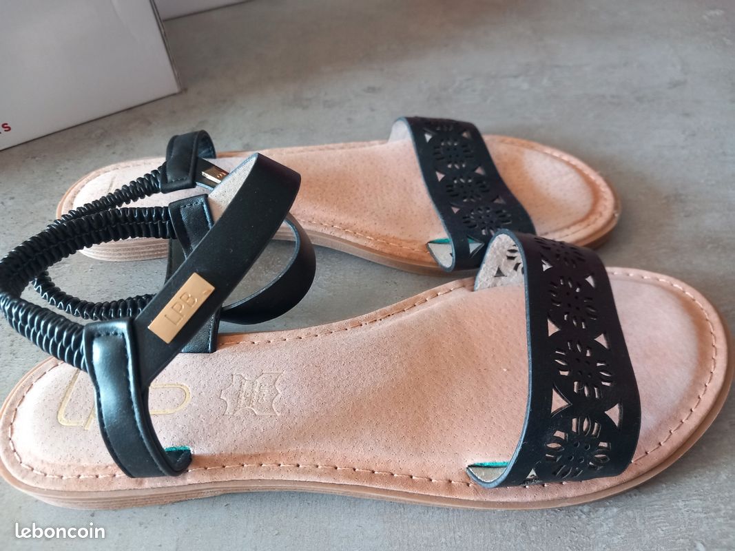 Sandales Tongs En Cuir Les Petites Bombes - Pointure 38 Marron Occasion TBE