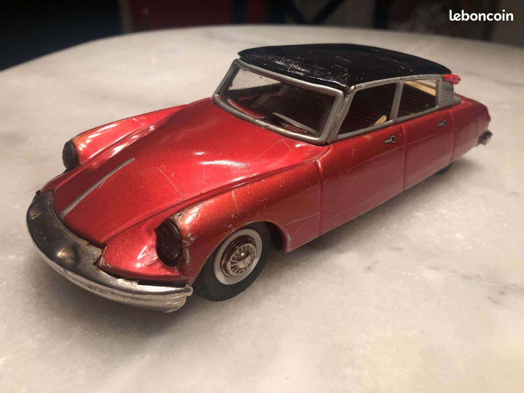 Voiture Citroën DS Joustra En Tôle – Mécanisme Friction, Vintage