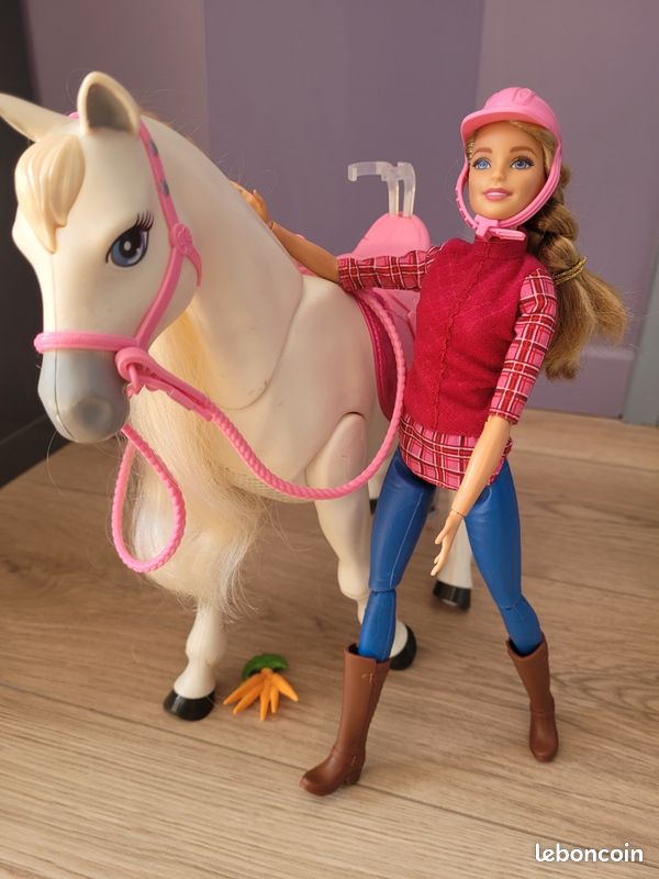 Barbie Cheval qui marche Jeux Jouets