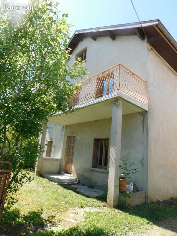 Maison 7 pièces 216 m² · à Bourg-en-Bresse · 216 m² · 290 000 €