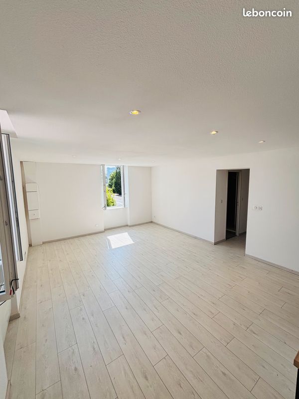 Appartement 2 pièces 44 m² · à Digoin · 44 m² · 525 €