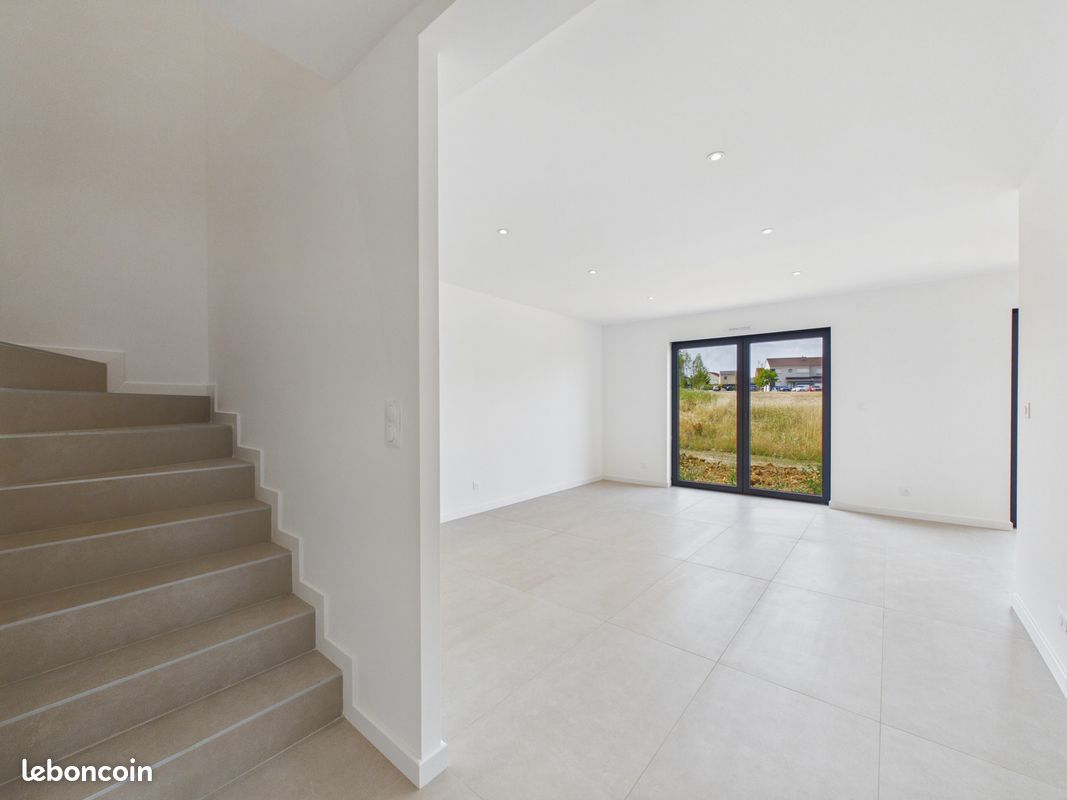 Maison 4 pièces 115 m² · à Sainte-Marie-aux-Chênes · 115 m² · 299 000 €