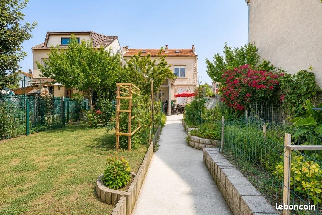 Maison 6 pièces 103 m² · à Drancy · 103 m² · 570 000 €