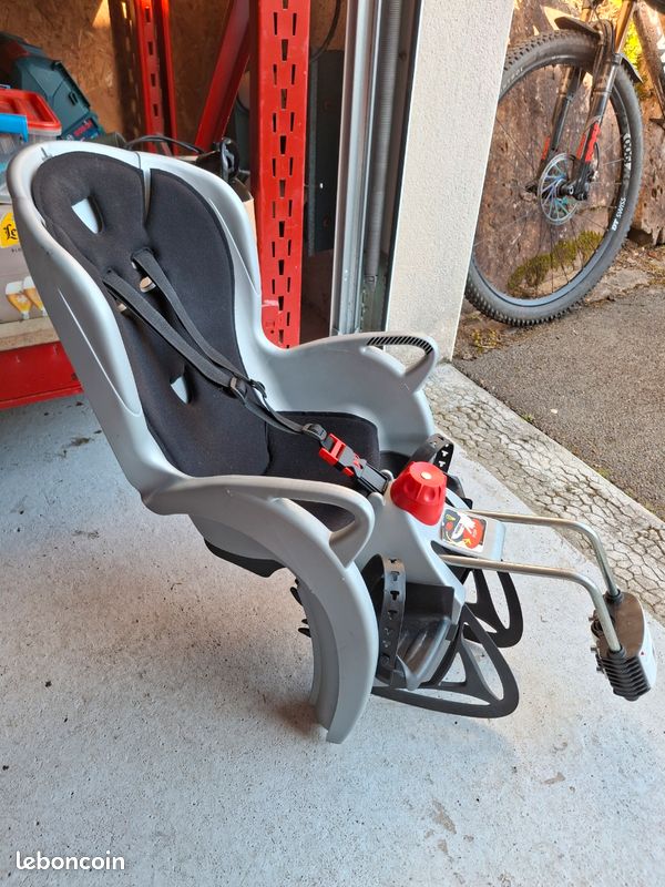 Hamax - siège à vélo pour enfant à donner (Gebraucht) in Corcelles-près