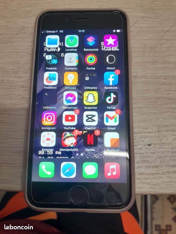 Vend iPhone 8 (image 3)