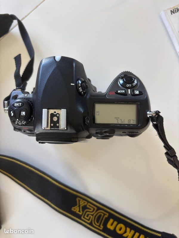 Appareil photo reflex numérique 24,1 mégapixels Nikon D D7100 - Kit