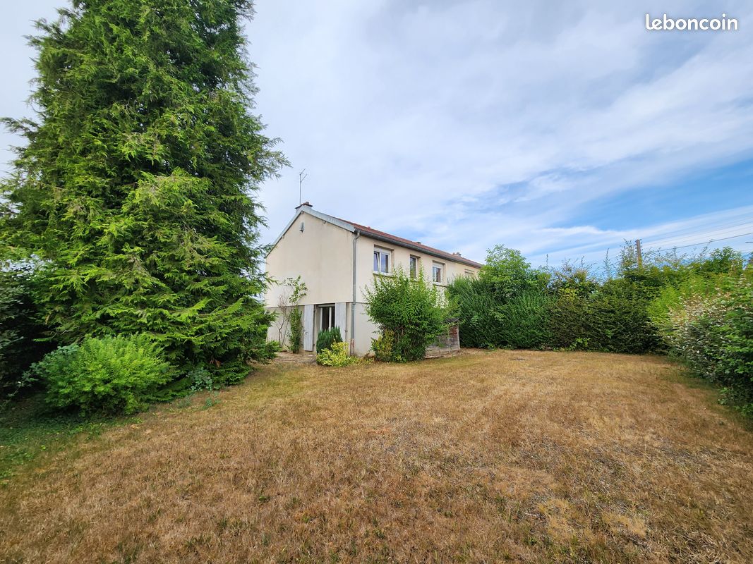 Maison 5 pièces 86 m² · à Montreux-Château · 86 m² · 110 000 €