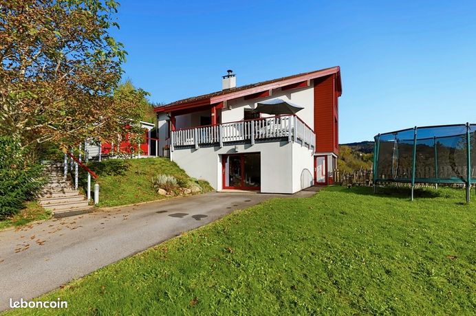 Maison 7 pièces 204 m²