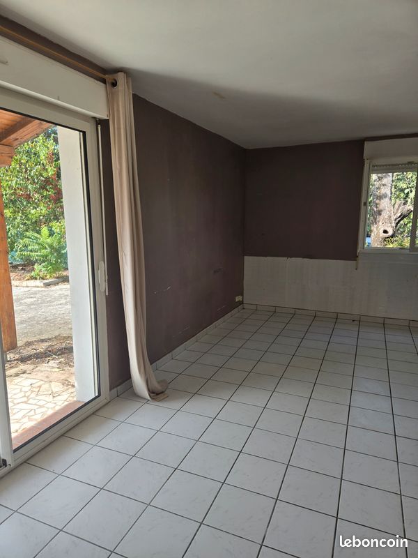 Maison 90 m² · à Aubenas · 90 m² · 800 €/mois