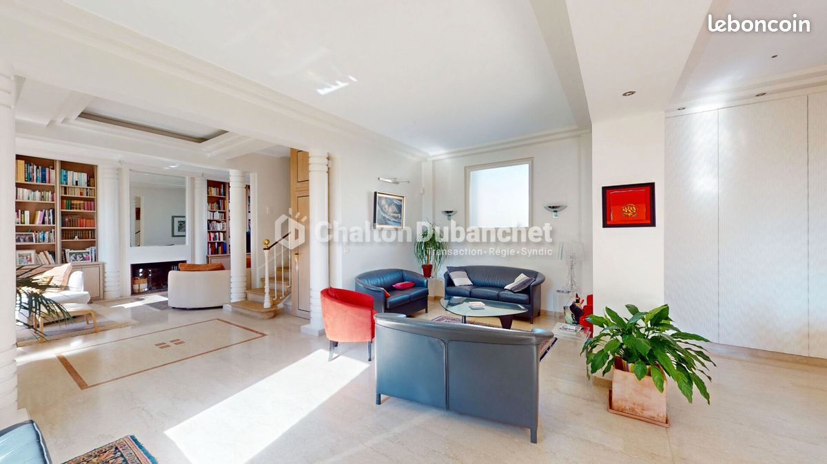 Maison 9 pièces 240 m² (image 9)