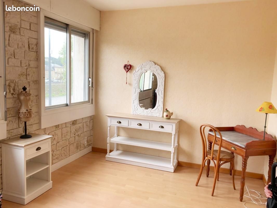 Studio 1 pièce 24 m² - Brive-la-Gaillarde 19100 (image 2)