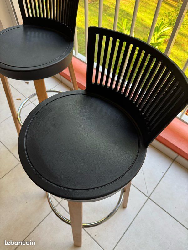 Paire de tabourets de bar noirs (image 2)