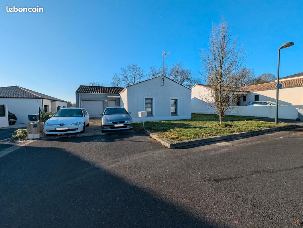 Maison 4 pièces 83 m² · à Bellevigny · 83 m² · 877 €/mois
