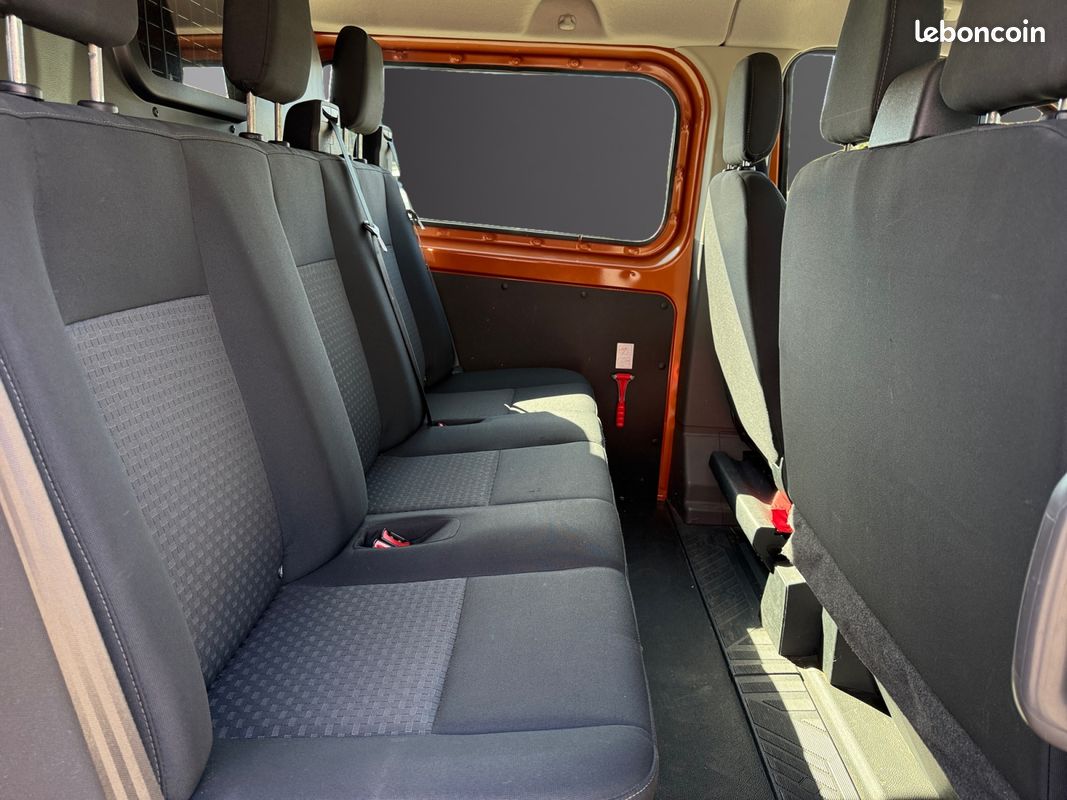Ford transit custom l2h1 2.0 ecoblue 130 limited bva garantie 12 mois (image 11)