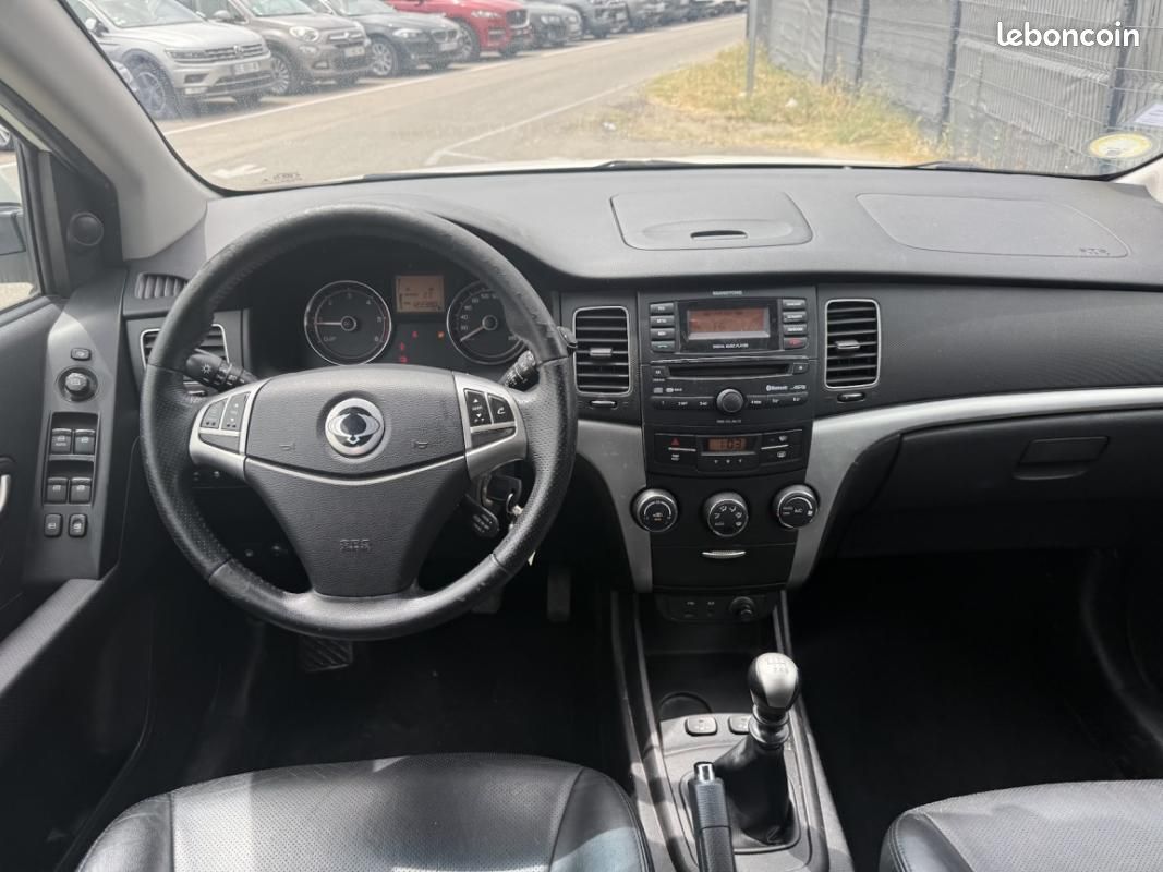 Ssangyong Korando 2.0 TD 175cv 200 e-XDI 2WD Luxe (image 12)